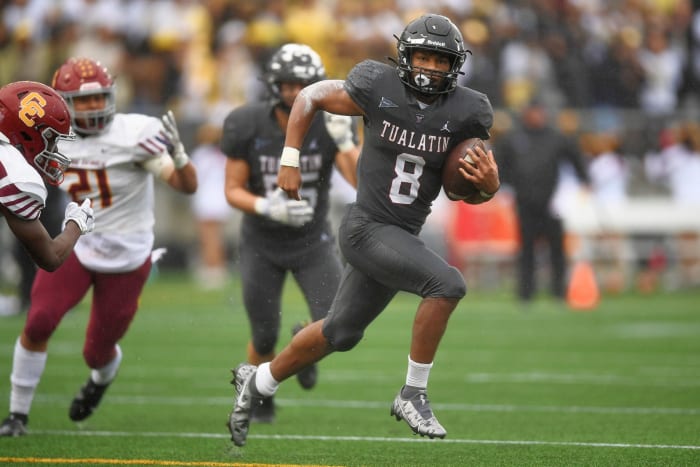 Tualatin.Central-Catholic.6A-football-final.Leon-Neuschwander.43